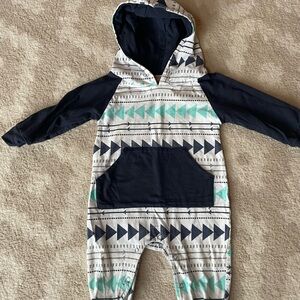 Geometric Patterned Hooded Baby Romper